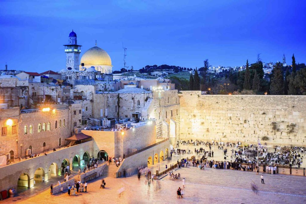 Panduan Ibadah Malam di Tanah Suci