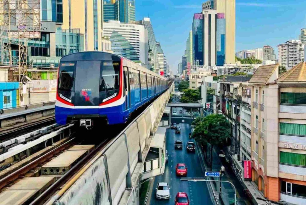 Tips Menghindari Kesalahan Umum Saat Traveling