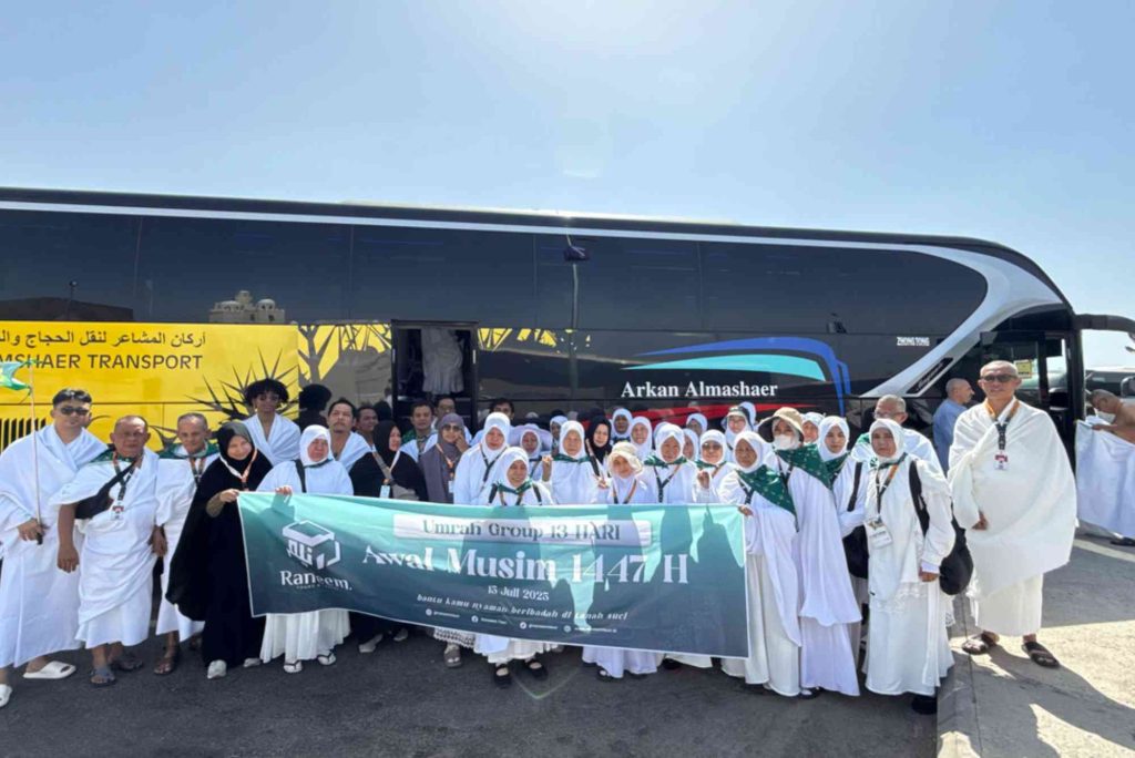 Tips Menjaga Etika Islami Saat Traveling