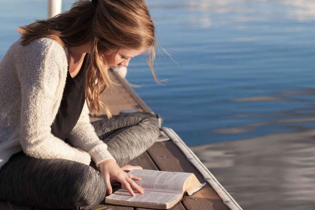 Tips Menjaga Kedisiplinan Ibadah Saat Traveling